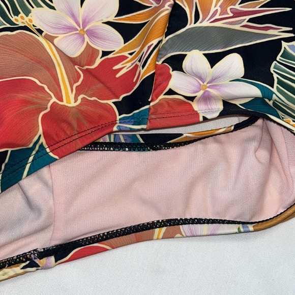 HURLEY One Piece Swimsuit Sz XS - Picture 11 of 12